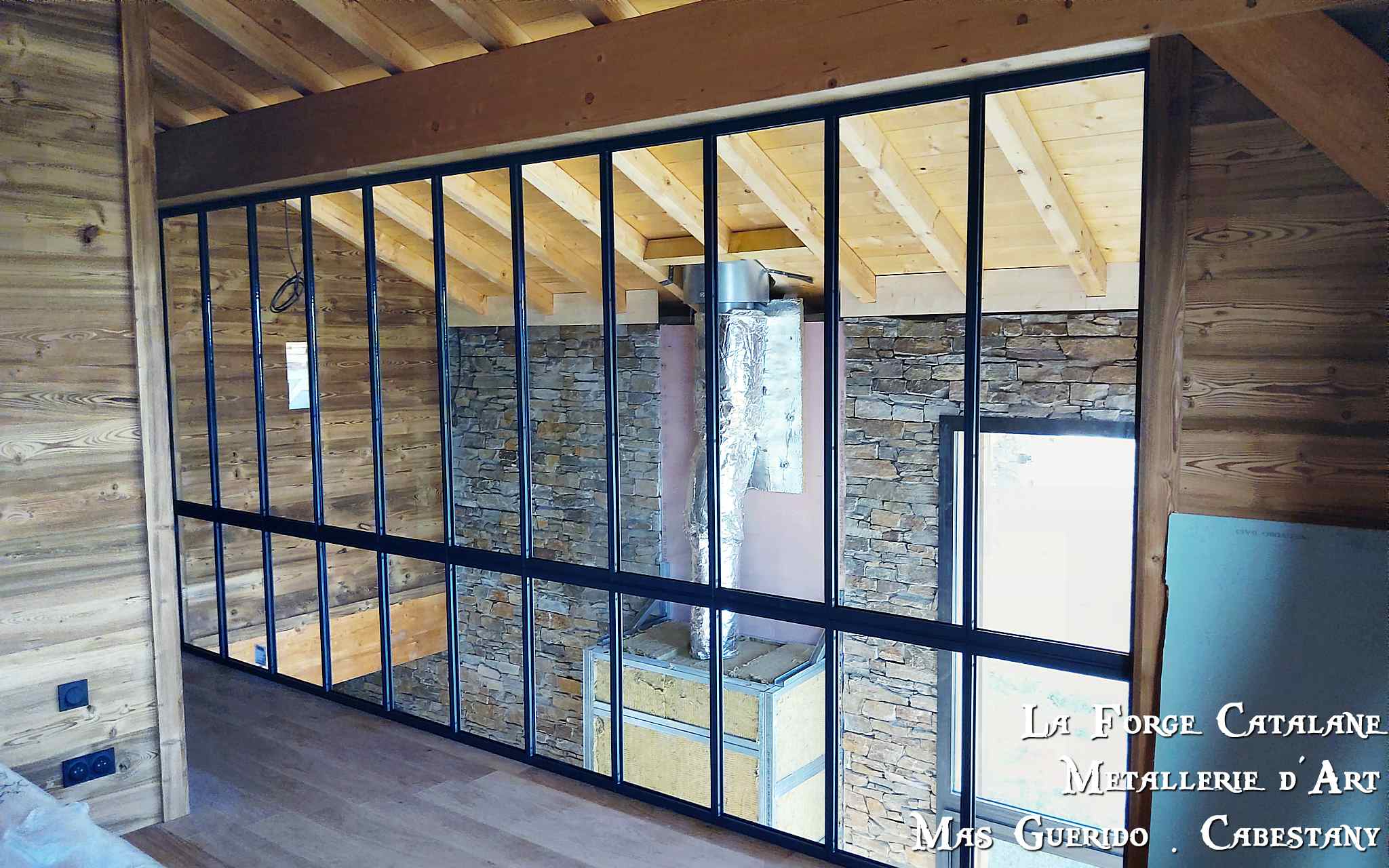 grande verriere type ancien atelier forge catalane.jpg